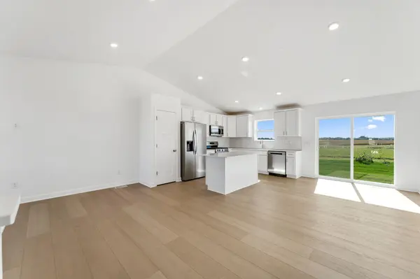 809 Hopkins LN, Buffalo, MN 55313