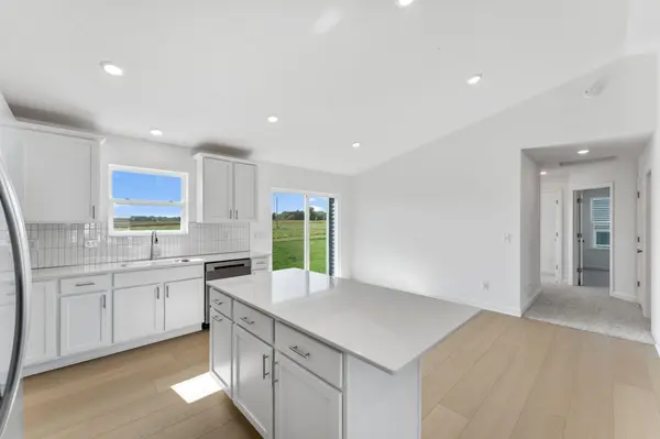 809 Hopkins LN, Buffalo, MN 55313