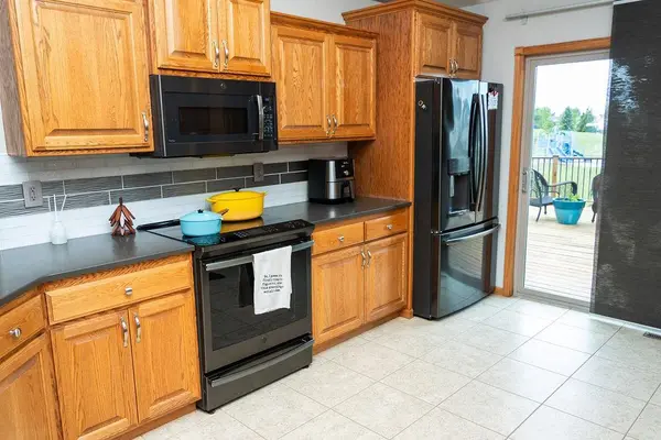 506 12th ST NE, Dilworth, MN 56529