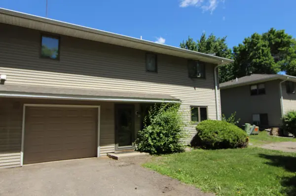 307 Arcadian PL, Buffalo, MN 55313