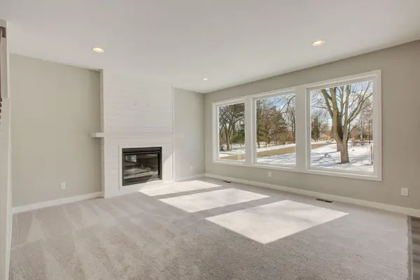 22508 Thrush ST, Oak Grove, MN 55005