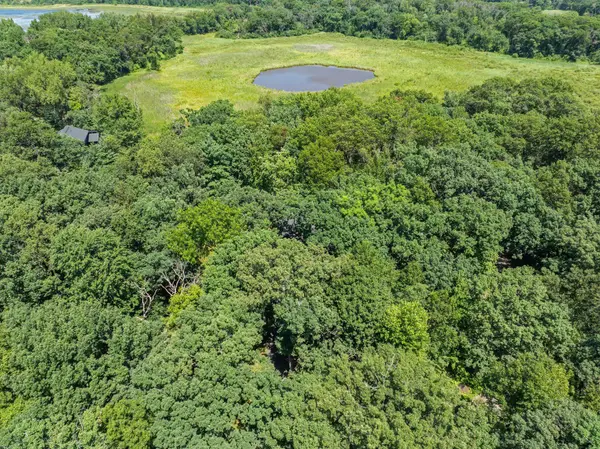3 Snowy Owl LN, North Oaks, MN 55127