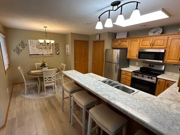 1310 Heritage LN, Waite Park, MN 56387