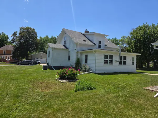 1601 Murray AVE, Worthington, MN 56187
