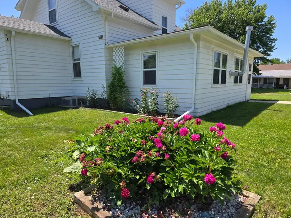 1601 Murray AVE, Worthington, MN 56187