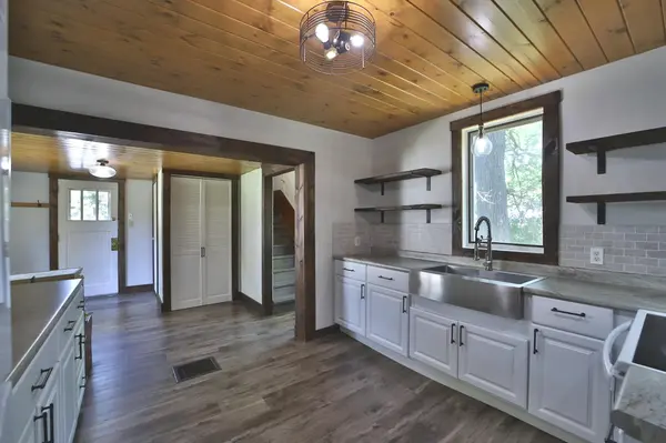 413 1st ST SW, Crosby, MN 56441