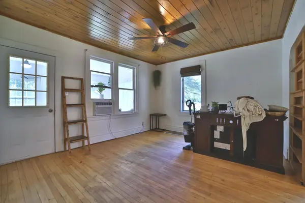413 1st ST SW, Crosby, MN 56441