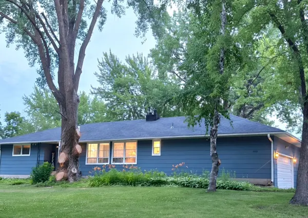 1050 8th ST SW, Pine City, MN 55063