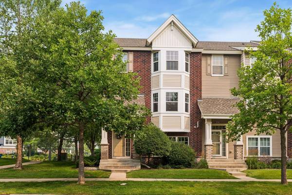 8318 Emery Pkwy N, Champlin, MN 55316