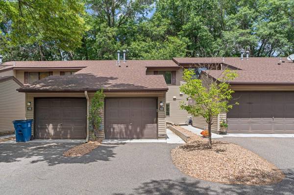 112 South DR #D, Circle Pines, MN 55014