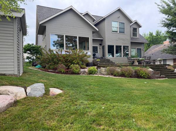 11688 Indian Beach RD, Spicer, MN 56288