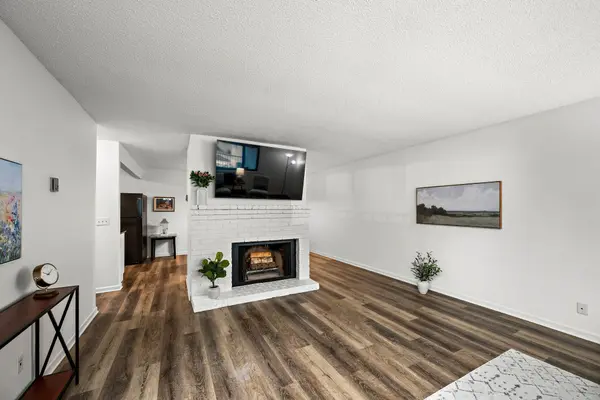 350 Shelard Pkwy #106, Saint Louis Park, MN 55426