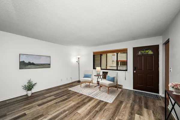 350 Shelard Pkwy #106, Saint Louis Park, MN 55426