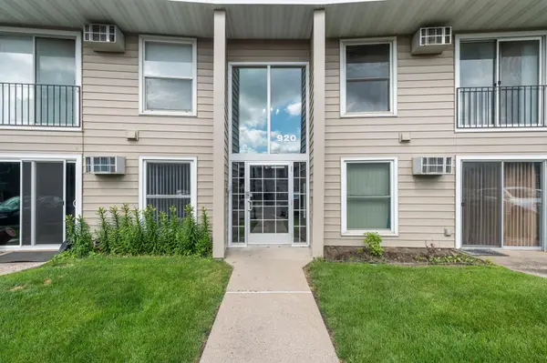 920 6th ST S #5, Hopkins, MN 55343