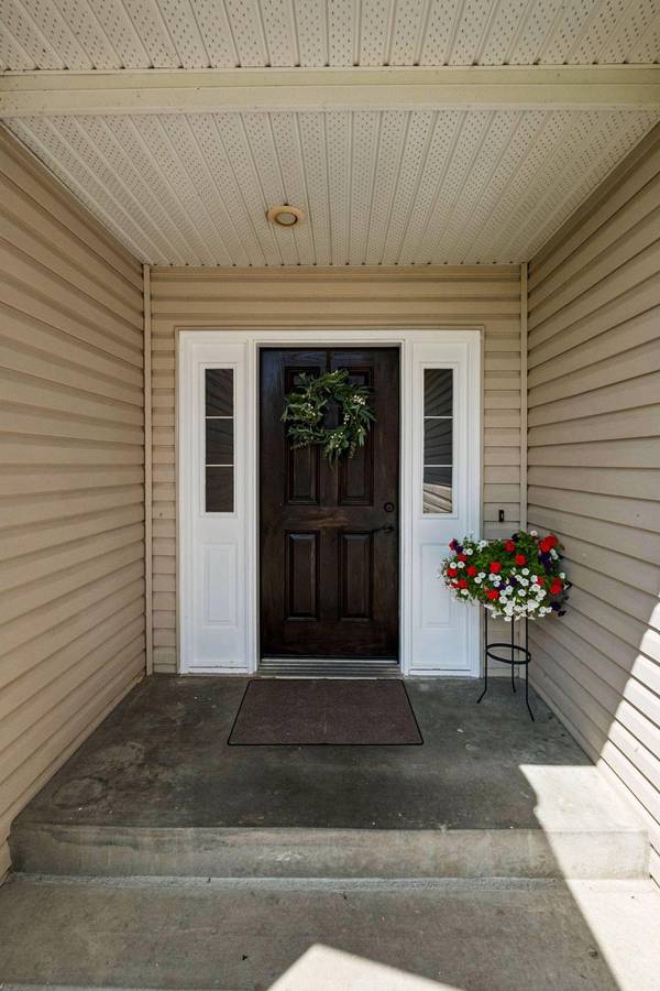 23775 Leeann DR, Hampton, MN 55031
