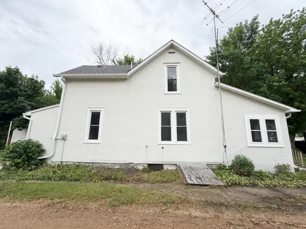 1304 3rd AVE, Worthington, MN 56187