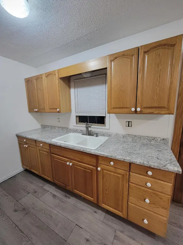 802 Le Hillier ST, Mankato, MN 56001