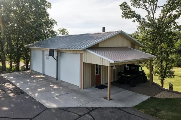6897 95th AVE SE, Clear Lake, MN 55319