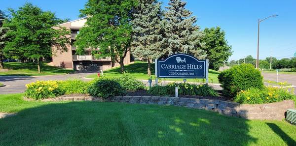 3420 Golfview DR #121, Eagan, MN 55123