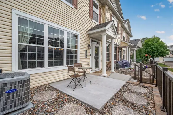 7606 11th ST N, Oakdale, MN 55128