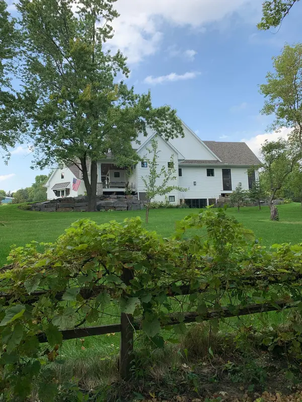 1145 Mount Hope RD, Carver, MN 55315