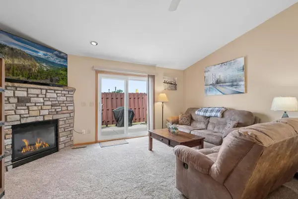 715 Auburn PL NW, Elk River, MN 55330
