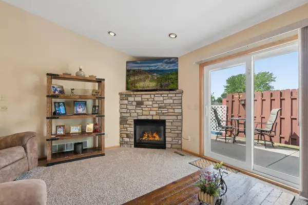 715 Auburn PL NW, Elk River, MN 55330