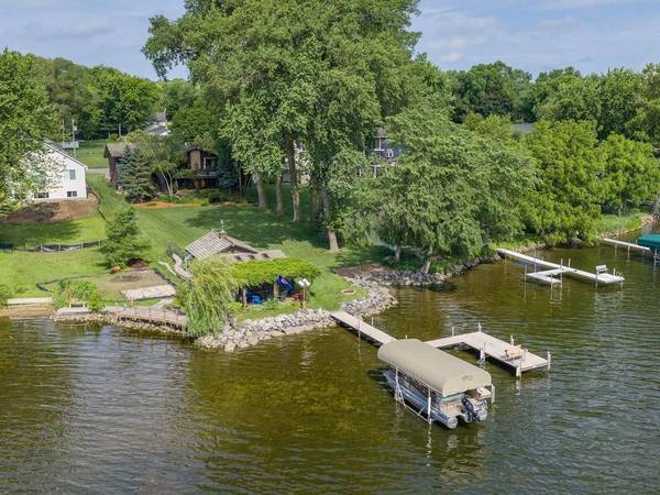 1519 14th AVE NW, New Brighton, MN 55112