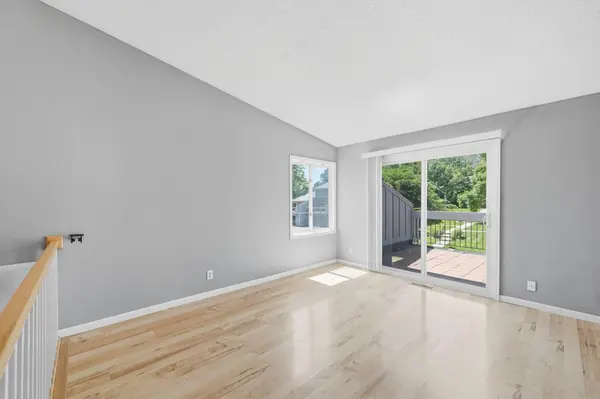 110972 Von Hertzen CIR, Chaska, MN 55318