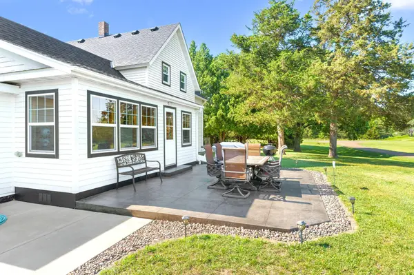 8946 285th AVE NE, North Branch, MN 55056
