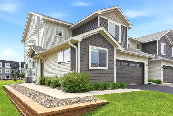 1710 Southpoint LN, Hudson, WI 54016