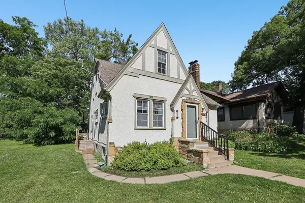 2923 Upton AVE N, Minneapolis, MN 55411