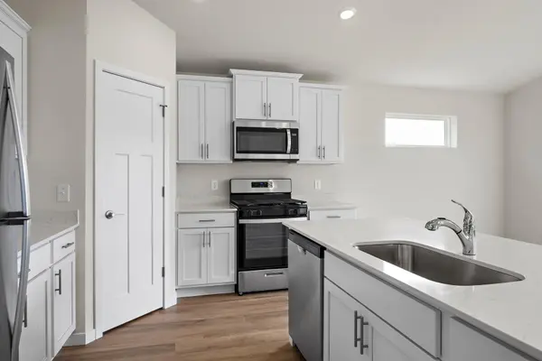 360 Florence AVE S, Annandale, MN 55302