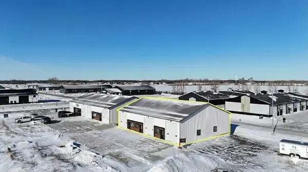 1004 5th ST E #106, Horace, ND 58047