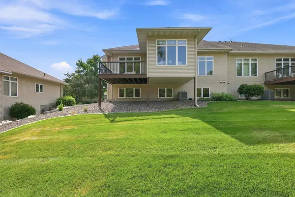 10276 Lancaster LN, Woodbury, MN 55129