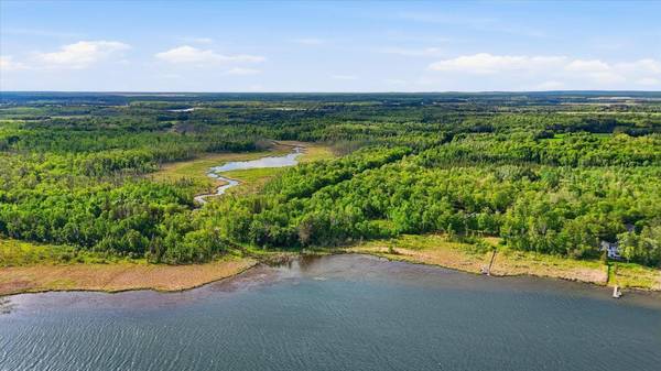 23506 Bezanis RD, Cohasset, MN 55721