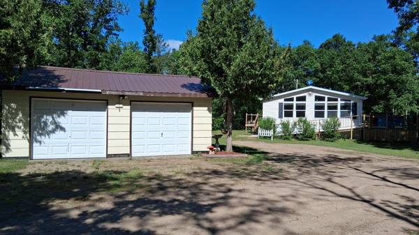 481 E River RD, Motley, MN 56466