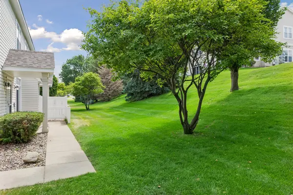 868 Princeton AVE, Shakopee, MN 55379