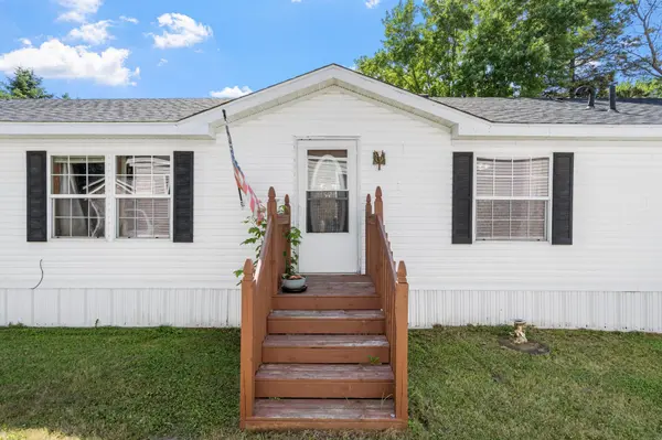93 Riverside Terrace, Watertown, MN 55388