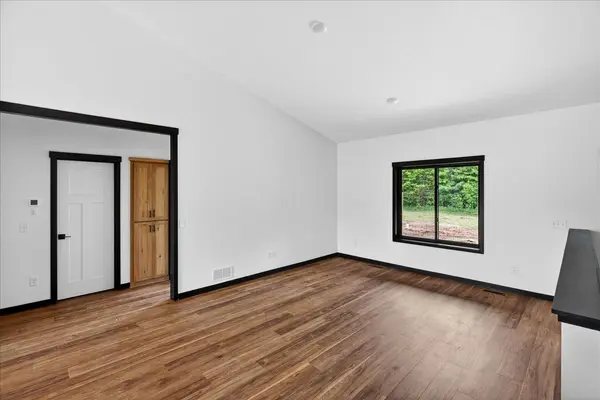 12085 Sunrise RD, Sunrise Twp, MN 55032