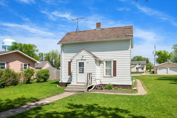 20 5th AVE SE, Mayville, ND 58257