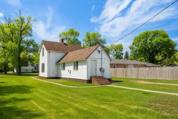 20 5th AVE SE, Mayville, ND 58257