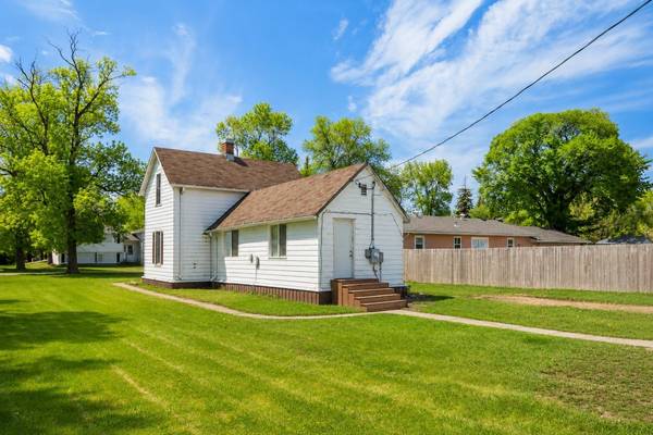 20 5th AVE SE, Mayville, ND 58257