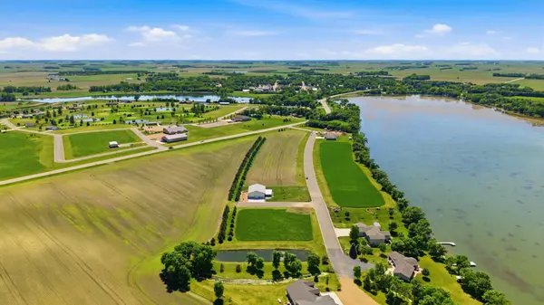 1031 E Grandview DR, Balaton, MN 56115