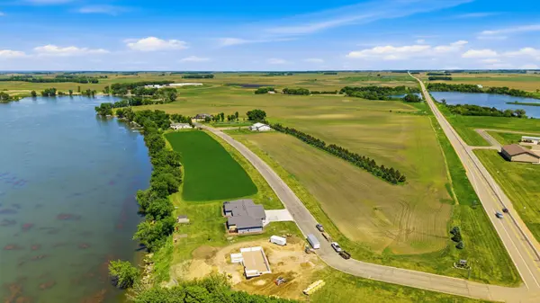 1031 E Grandview DR, Balaton, MN 56115