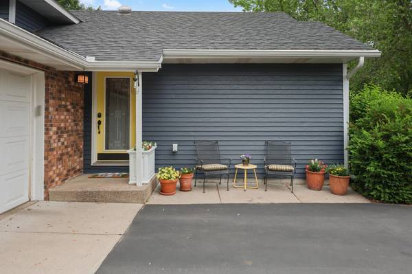 2543 Colony CIR, Saint Cloud, MN 56303