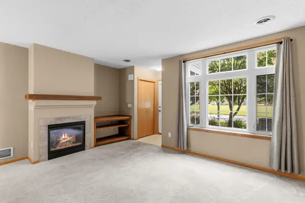 479 Aqua CIR, Lino Lakes, MN 55014