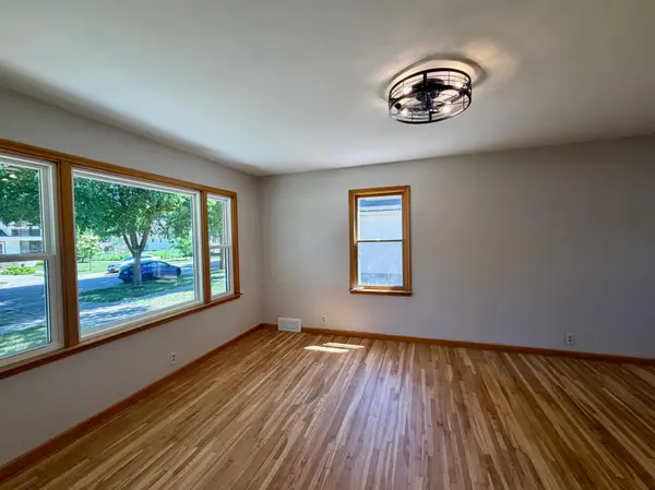 917 N Mckenzie ST, Luverne, MN 56156