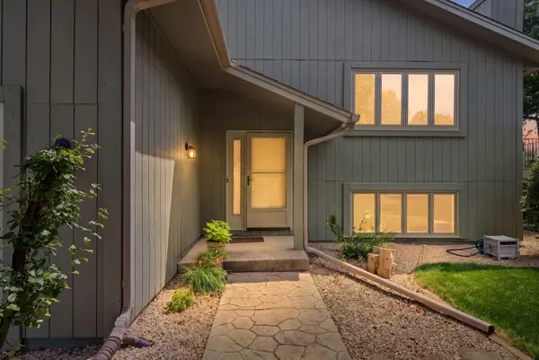 10277 Tarn CIR, Eden Prairie, MN 55347