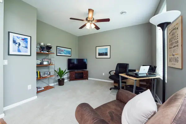 533 Satori WAY, Chaska, MN 55318